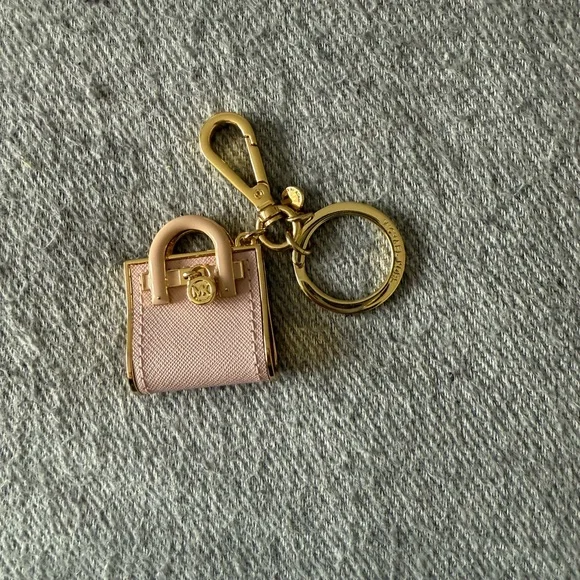 Michael Kors Blush Pink and Gold Key Holder - Picture 2 of 3